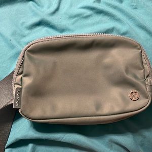 Lululemon belt bag in tidewater teal